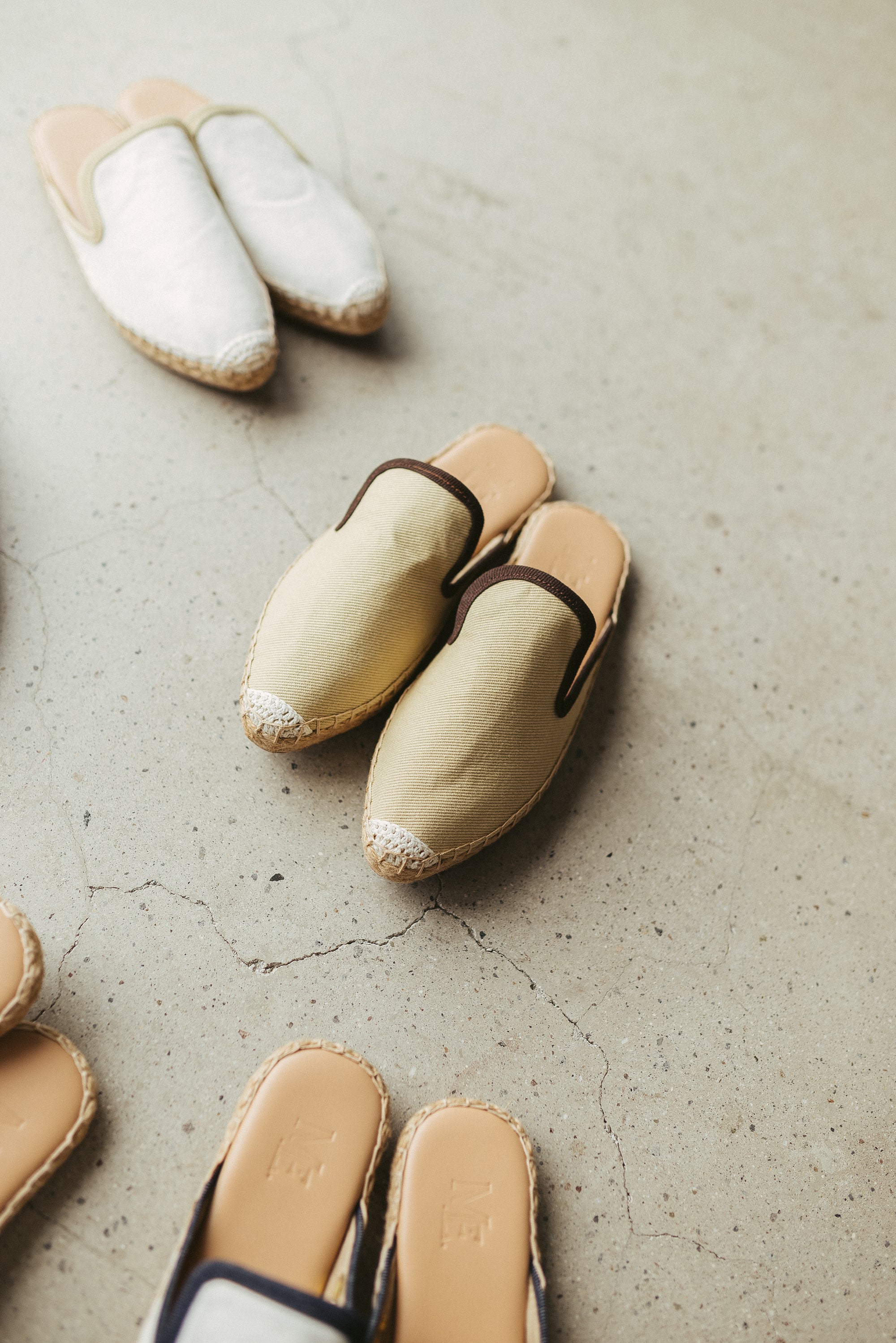 PRE ORDER: Playa Mules