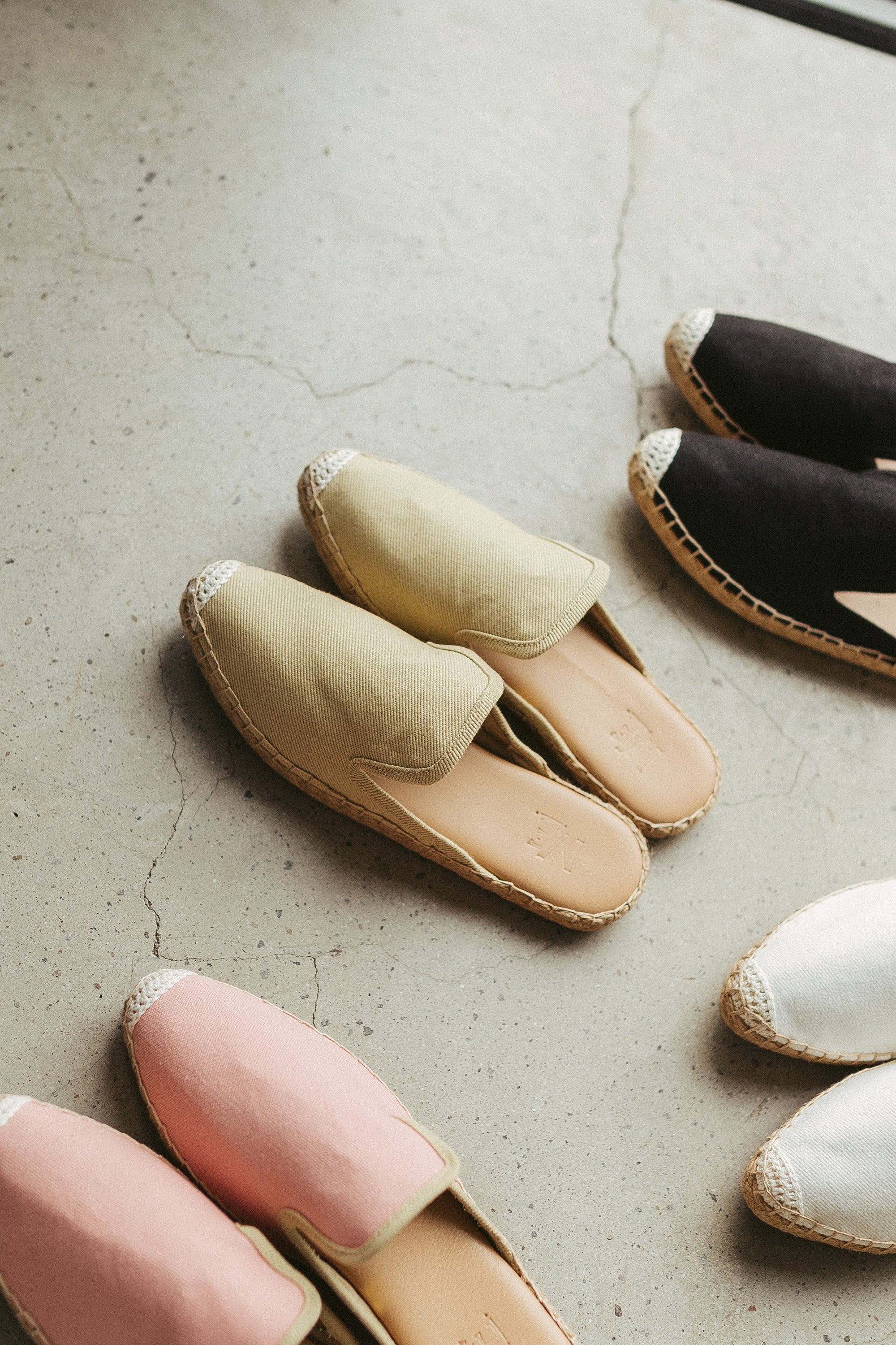 PRE ORDER: Playa Mules
